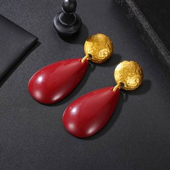 Red earrings 2