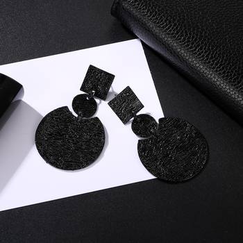 Black earrings 2
