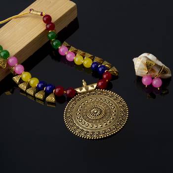 Multicolor necklaces 3