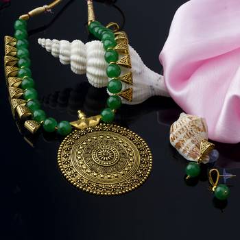 Green necklaces 2