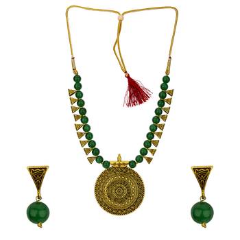 Green necklaces 3