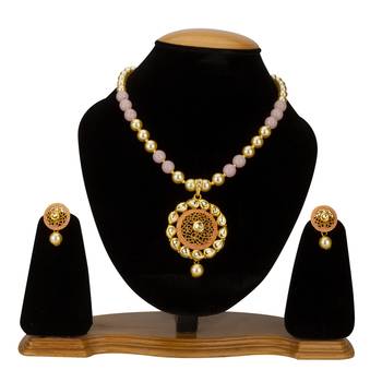 Pink necklaces 1