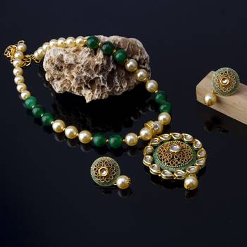 Green necklaces 2