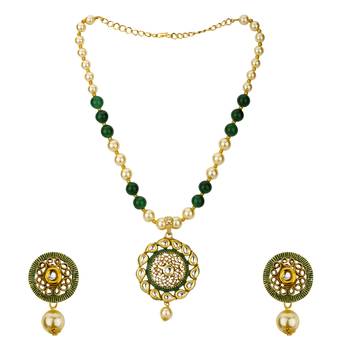 Green necklaces 3
