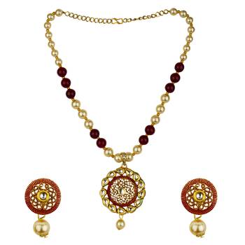 Red necklaces 3