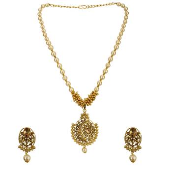 Gold necklaces 3