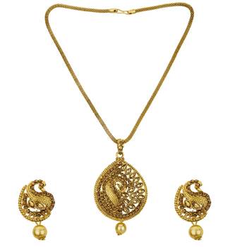 Gold necklaces 3