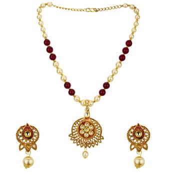 Red necklaces 3