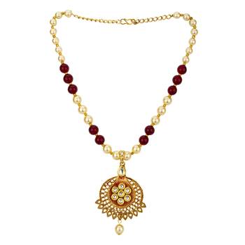 Red necklaces 4