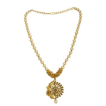 Gold necklaces 4