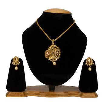 Gold necklaces 1