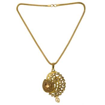 Gold necklaces 4