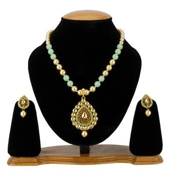 Green necklaces 1