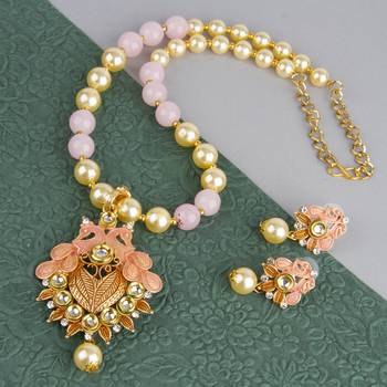 Pink necklaces 2