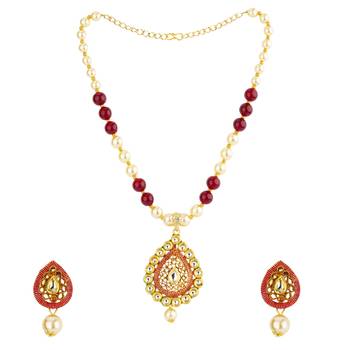 Red necklaces 1
