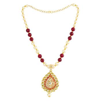Red necklaces 4