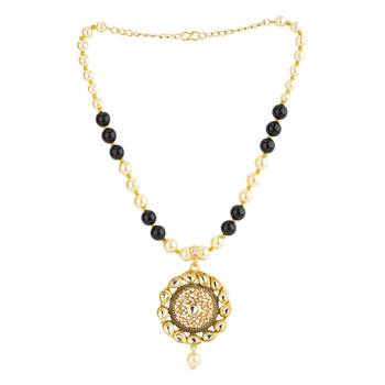 Black necklaces 4