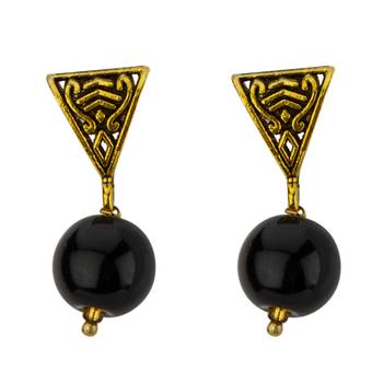Black necklaces 4