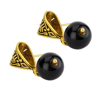 Black necklaces 4
