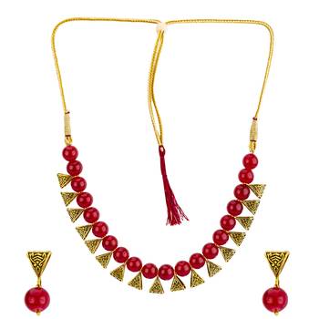 Red necklaces 1