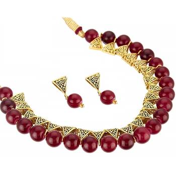 Red necklaces 5