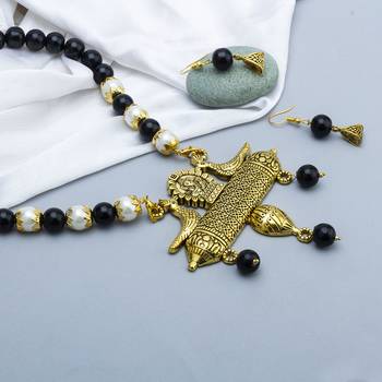 Black necklaces 2