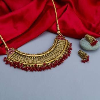 Red necklaces 2