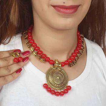 Red necklaces 2
