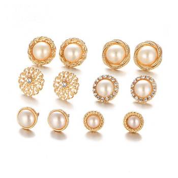 Gold earrings 1