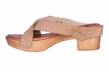 Women Suede beige block sandals 3