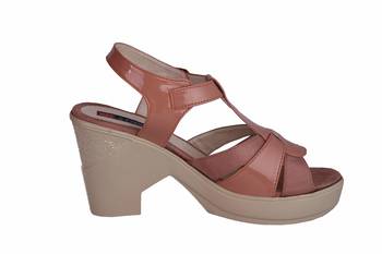 Women brown colored back strap   block heel sandals 2
