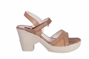 Women brown colored back strap   block heel sandals 2