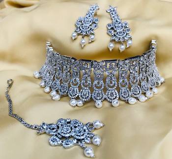 Silver diamond necklace-sets 1