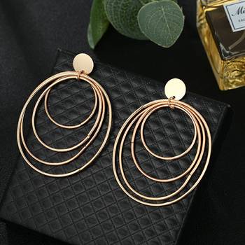 Gold earrings 2