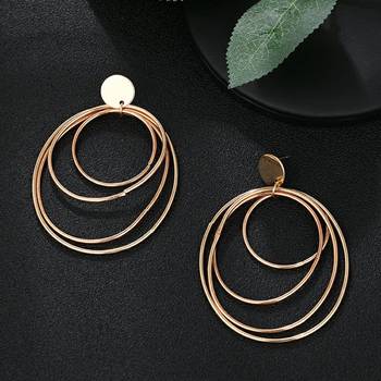 Gold earrings 3