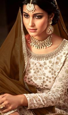 Off-white embroidered georgette salwar 2