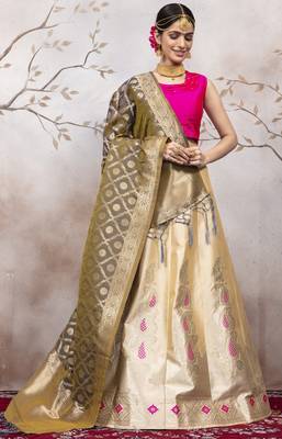 Cream Jacquard Semi Stitched bridal lehenga 1