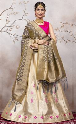 Cream Jacquard Semi Stitched bridal lehenga 4