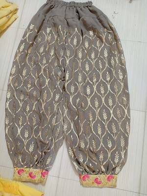 Grey embroidered santoon salwar 3