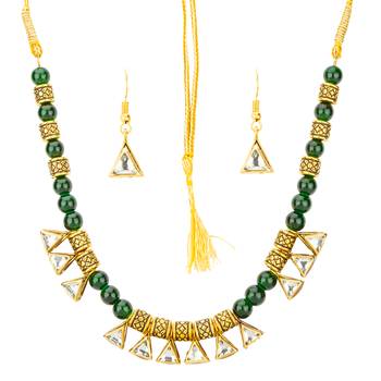 Green necklaces 1