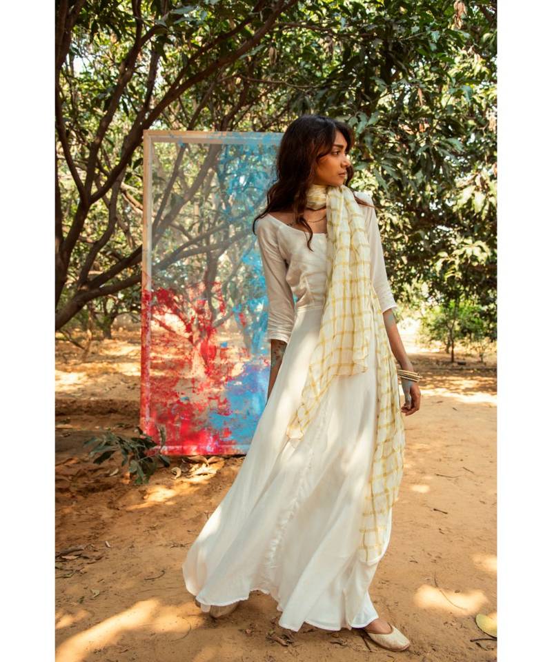 Vassini White embroidered cotton silk kurta-sets