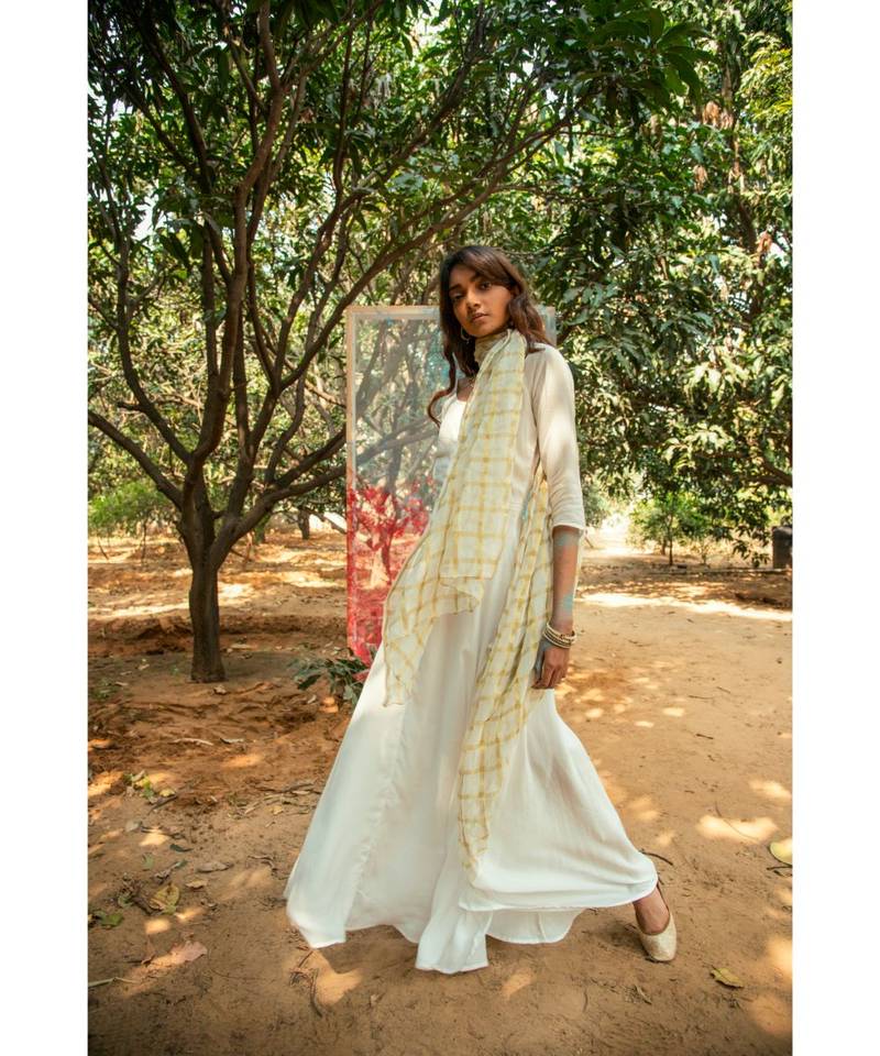 Vassini White embroidered cotton silk kurta-sets