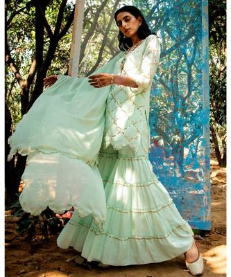 Samyuta green embroidered cotton silk kurta-sets 2