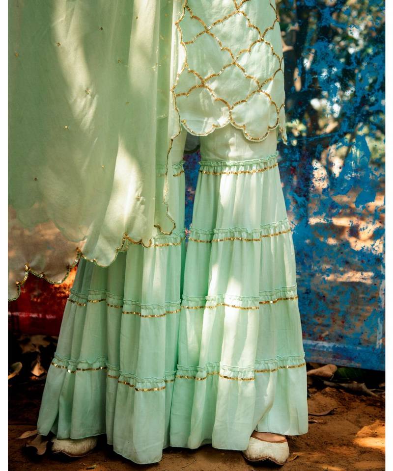 Samyuta green embroidered cotton silk kurta-sets