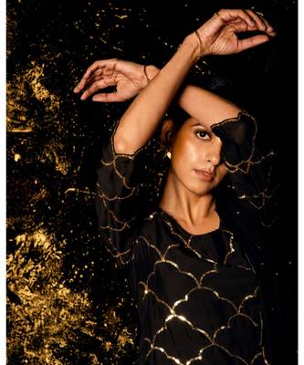 Vrinda Black embroidered cotton silk kurta-sets 5