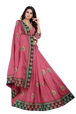 Pink Embroidered Silk Saree With Blouse 2