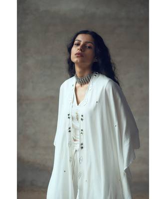 "Menka" Three Piece Set 4