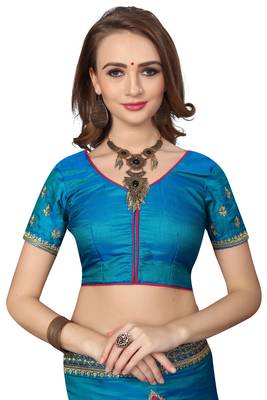 Blue Embroidered Silk Saree With Blouse 4