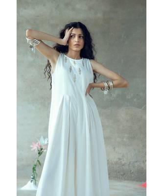 "Vividha" Pitthan Work Sleeveless Jumpsuit 5
