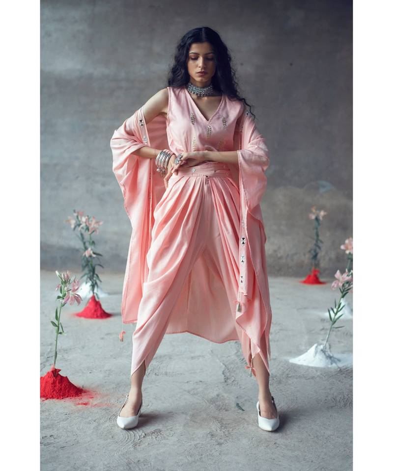 "Arjuni" Three Piece Set